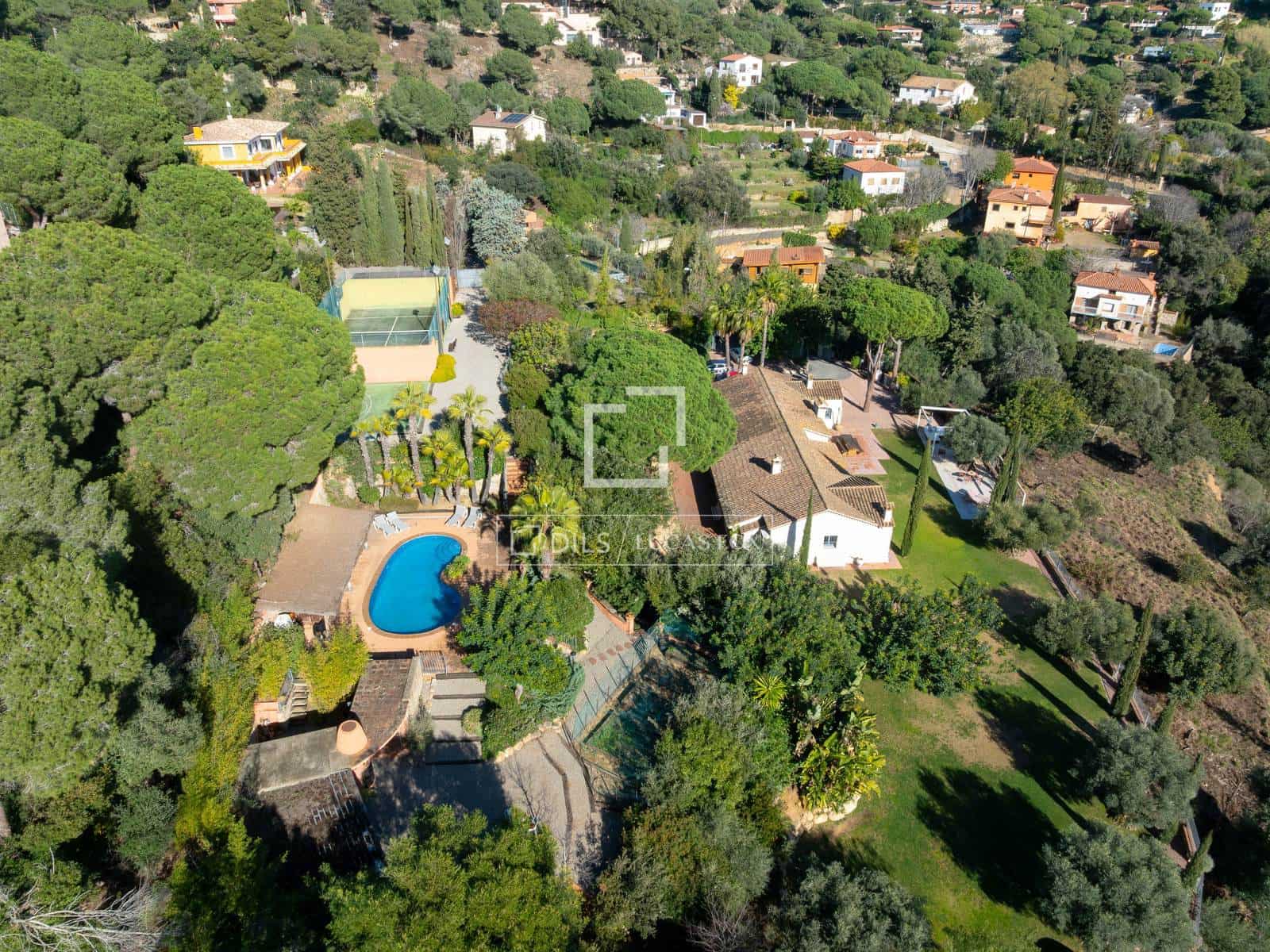 5 sypialnia Willa na sprzedaż w Cabrera de Mar z basenem garażem - 2 650 000 € (Ref: 8623160)