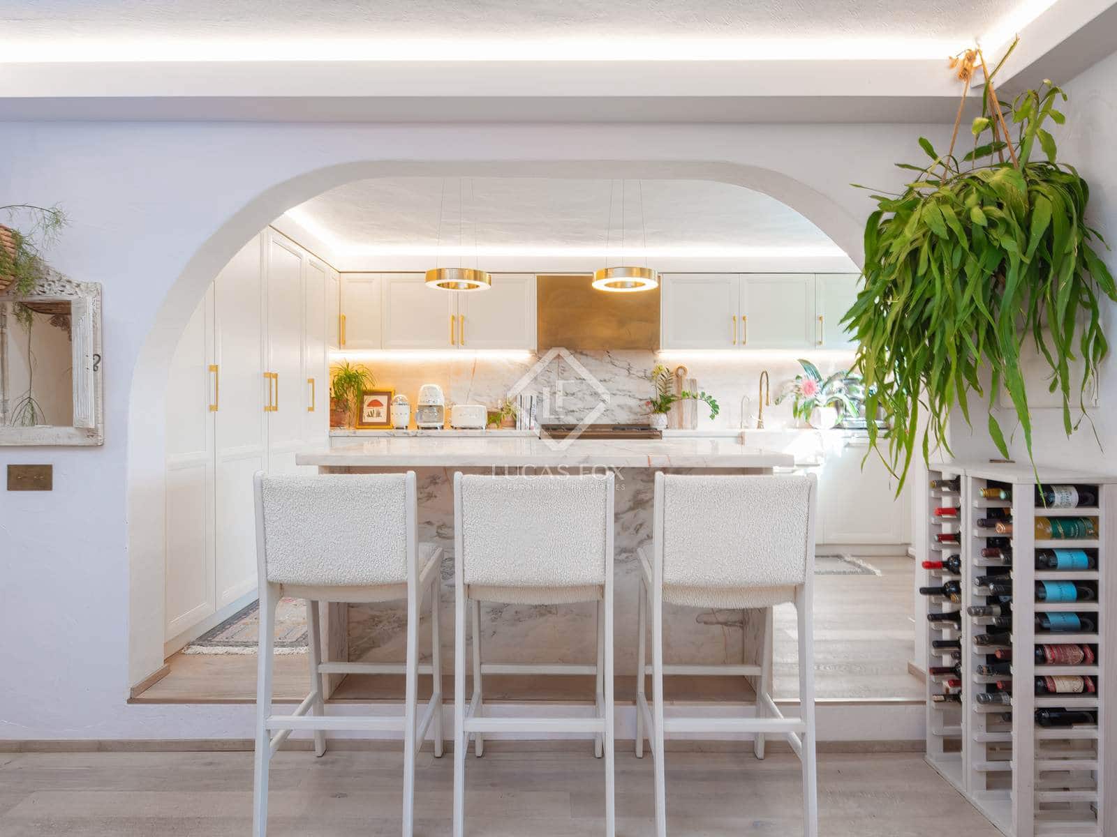 3 soveværelse Villa til salg i Cala Llonga med swimmingpool garage - € 2.350.000 (Ref: 8625920)