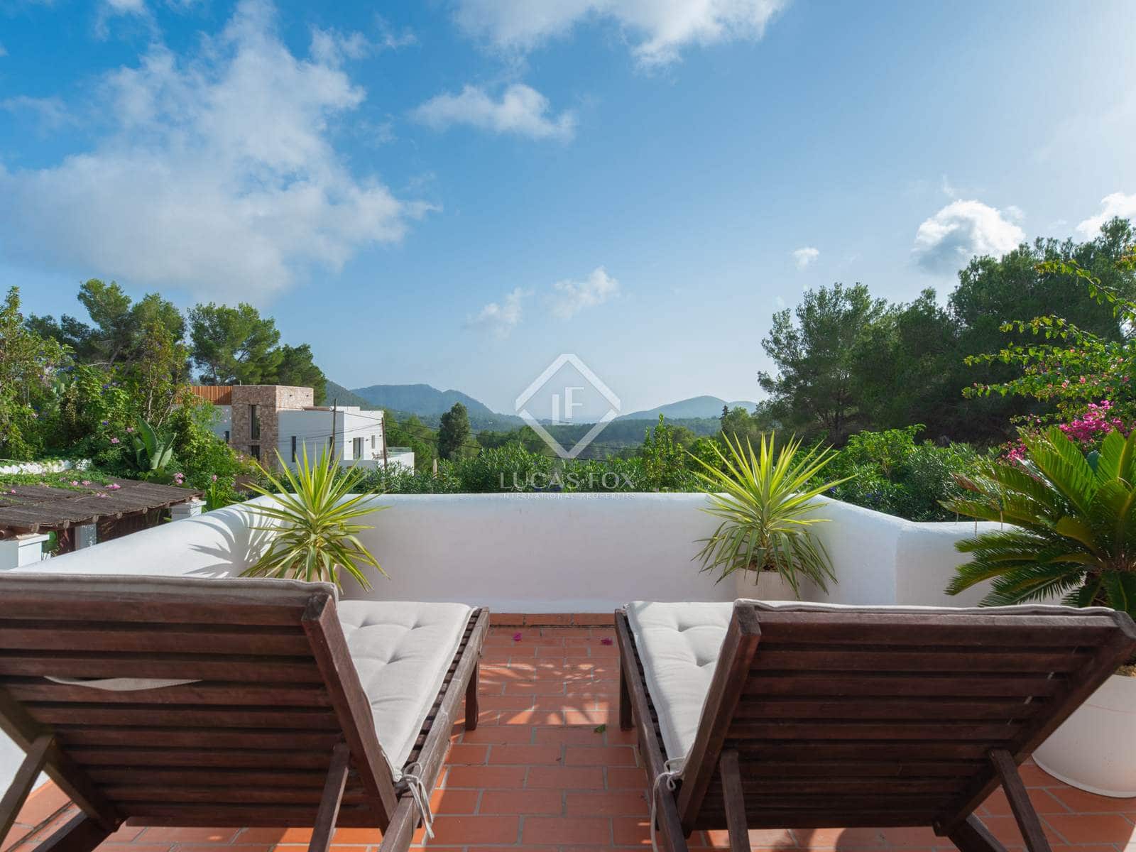 3 soveværelse Villa til salg i Cala Llonga med swimmingpool garage - € 2.350.000 (Ref: 8625920)