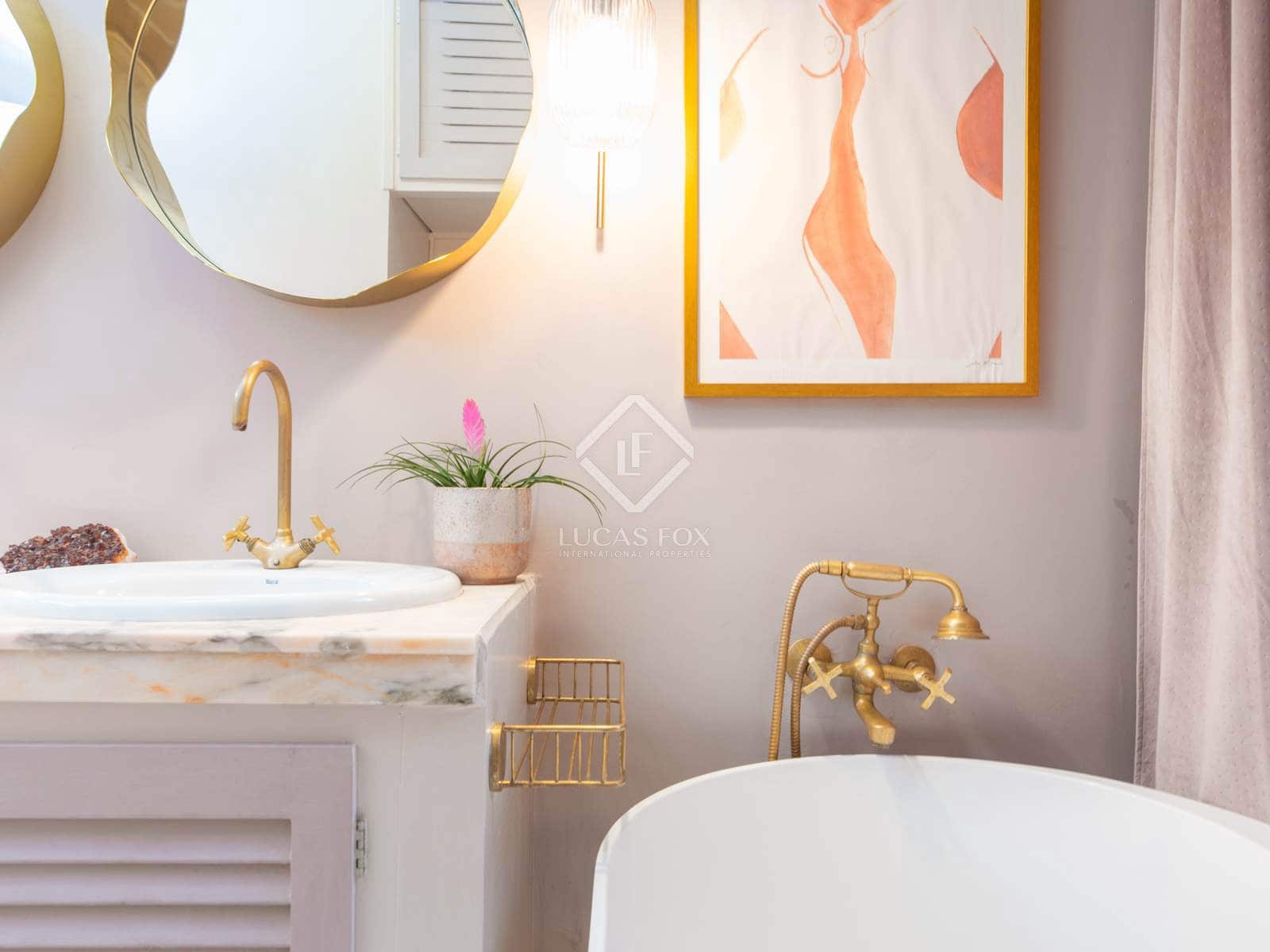 3 soveværelse Villa til salg i Cala Llonga med swimmingpool garage - € 2.350.000 (Ref: 8625920)