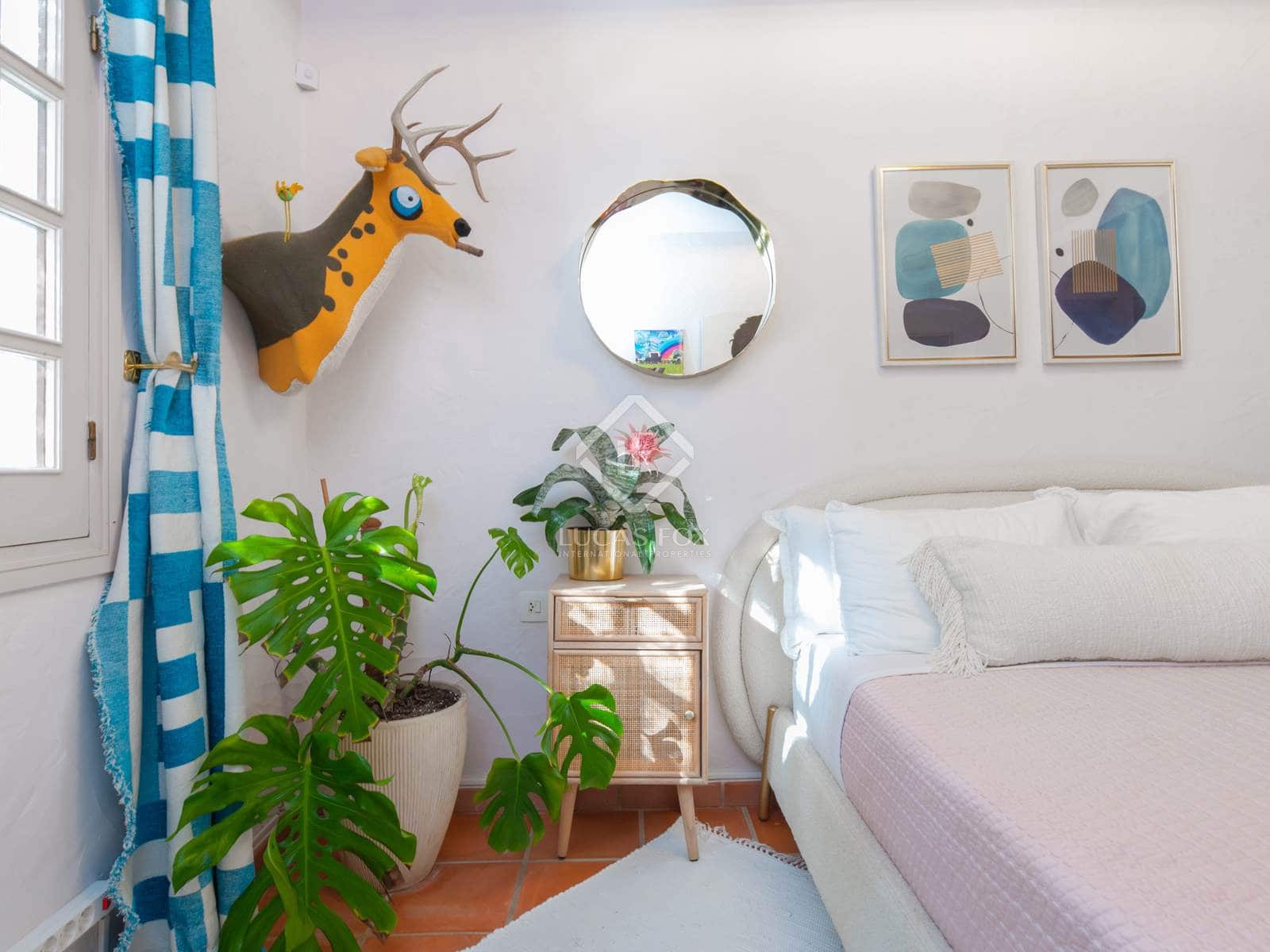 3 soveværelse Villa til salg i Cala Llonga med swimmingpool garage - € 2.350.000 (Ref: 8625920)