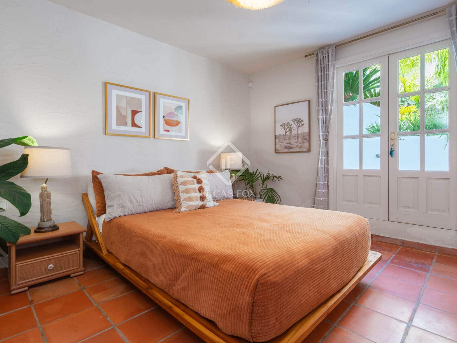 3 soveværelse Villa til salg i Cala Llonga med swimmingpool garage - € 2.350.000 (Ref: 8625920)