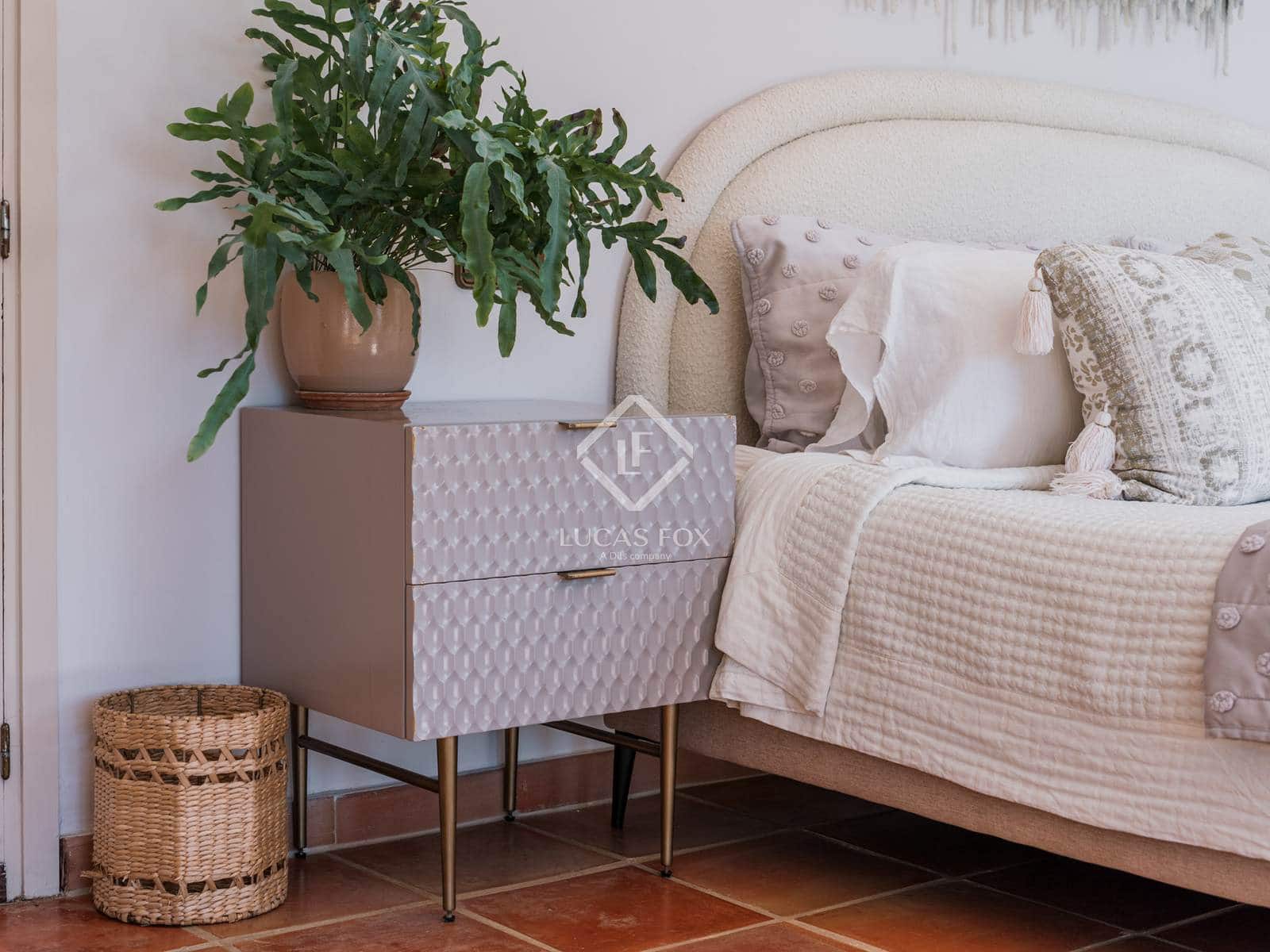 3 soveværelse Villa til salg i Cala Llonga med swimmingpool garage - € 2.350.000 (Ref: 8625920)