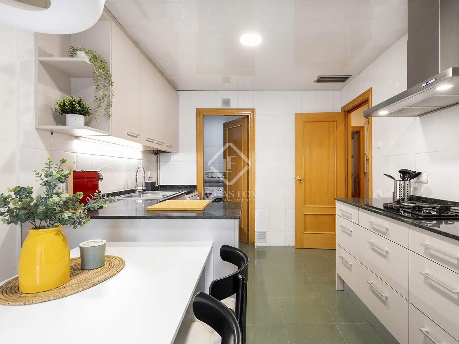3 bedroom Villa for rent in Barcelona city - € 3,395 (Ref: 8626086)