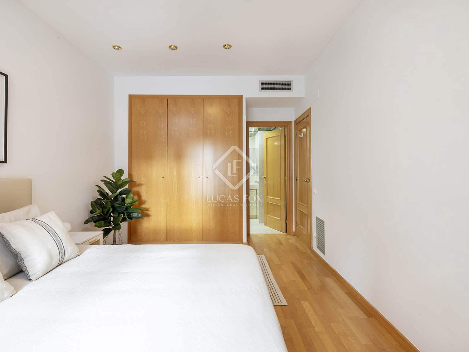 3 bedroom Villa for rent in Barcelona city - € 3,395 (Ref: 8626086)