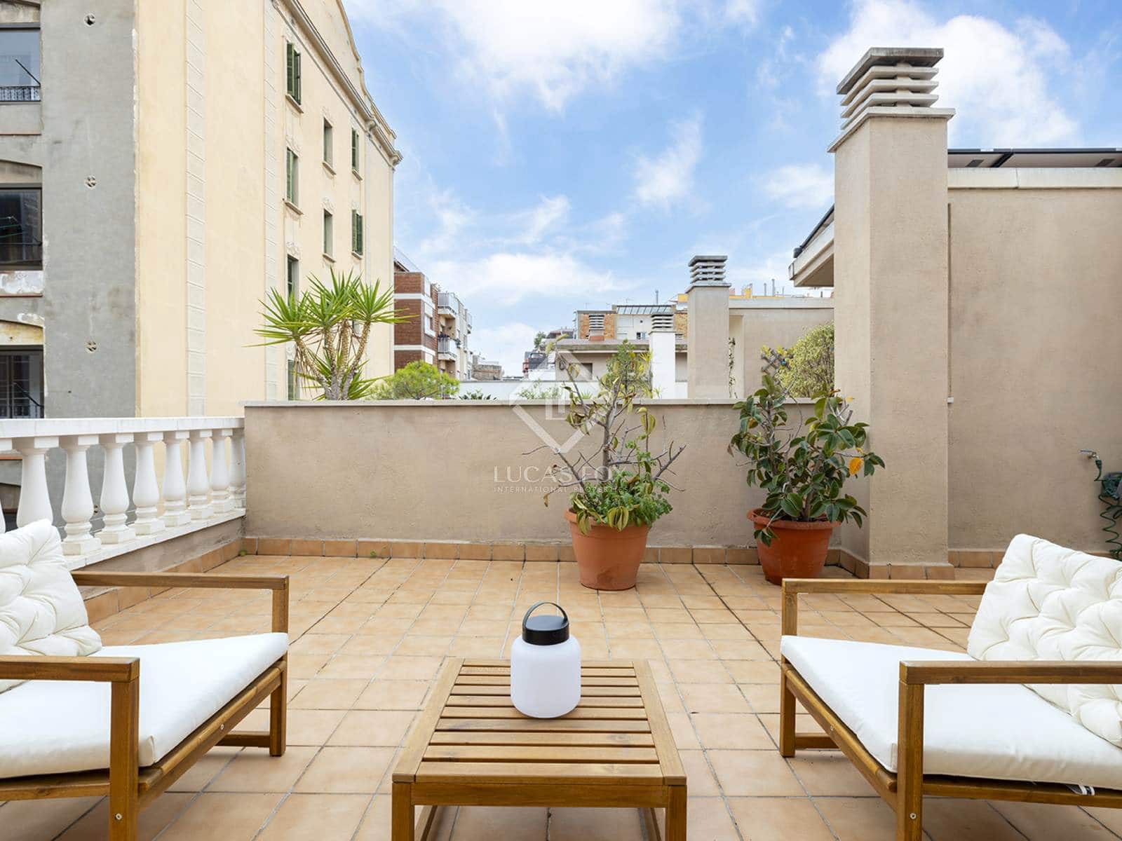3 bedroom Villa for rent in Barcelona city - € 3,395 (Ref: 8626086)