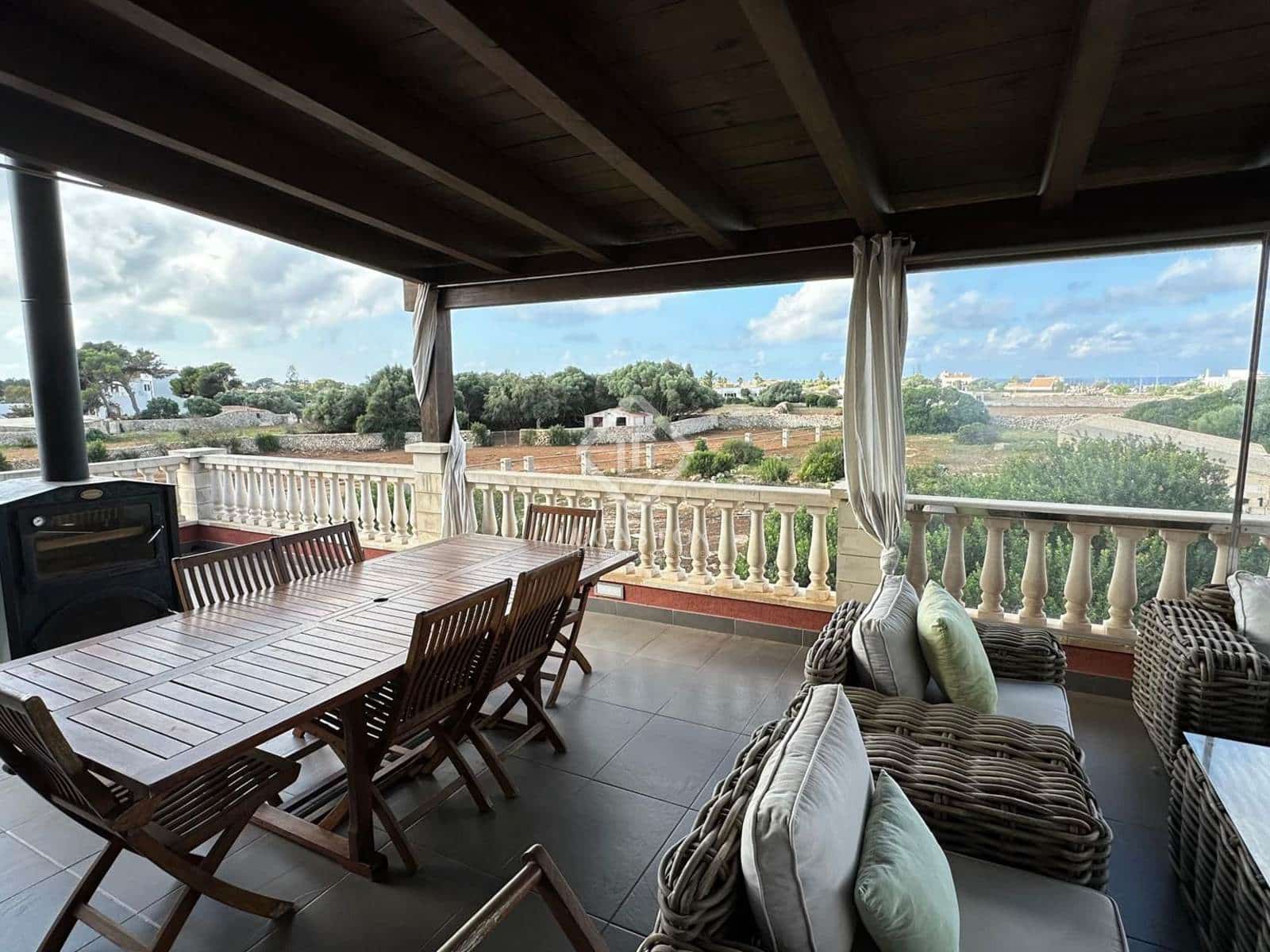 4 bedroom Villa for rent in Ciutadella de Menorca with pool garage - € 3,750 (Ref: 8628292)