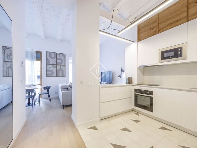 2 soveværelse Lejlighed til leje i Valencia by - € 1.900 (Ref: 8628464)