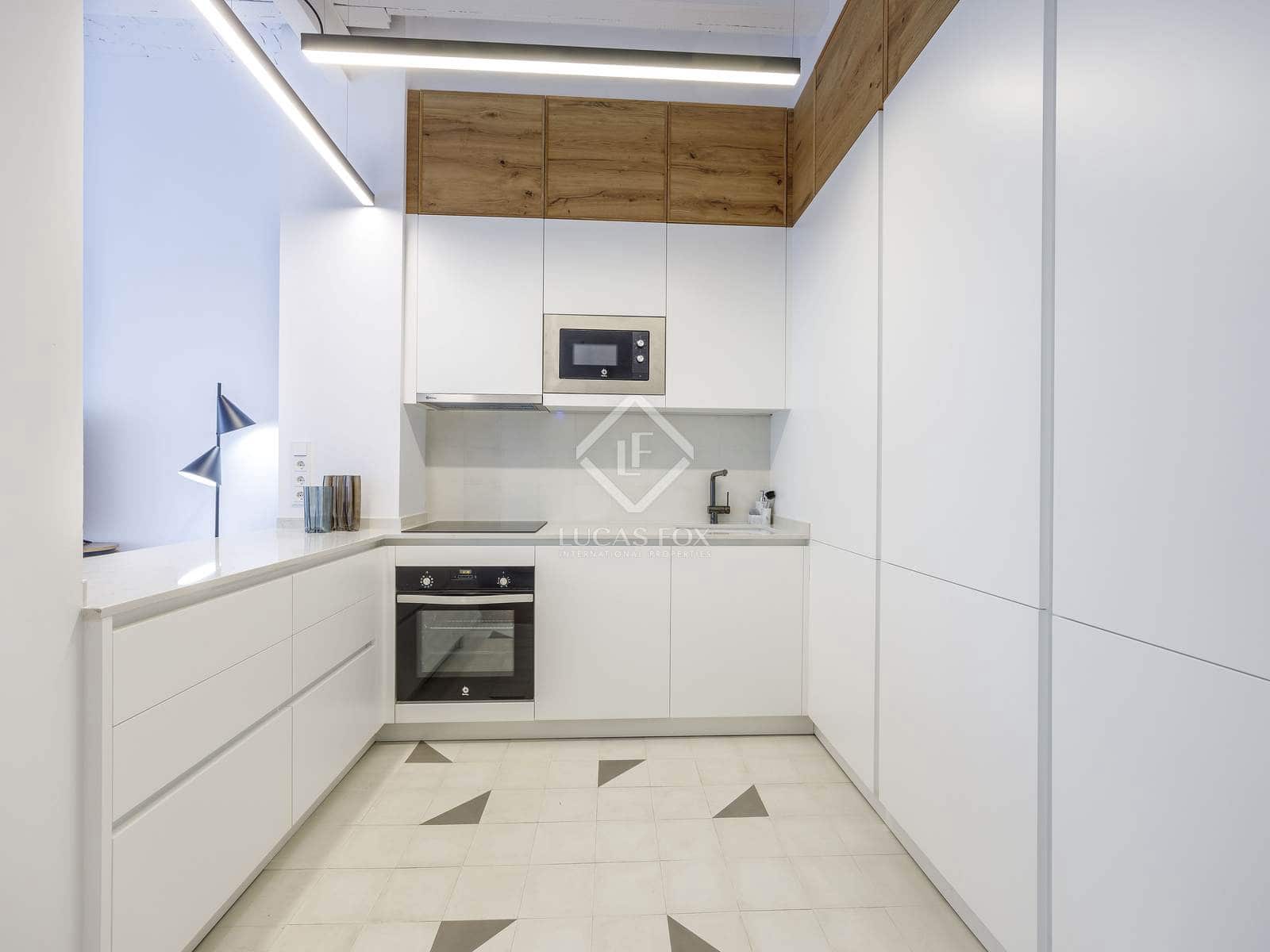 2 soveværelse Lejlighed til leje i Valencia by - € 1.900 (Ref: 8628464)