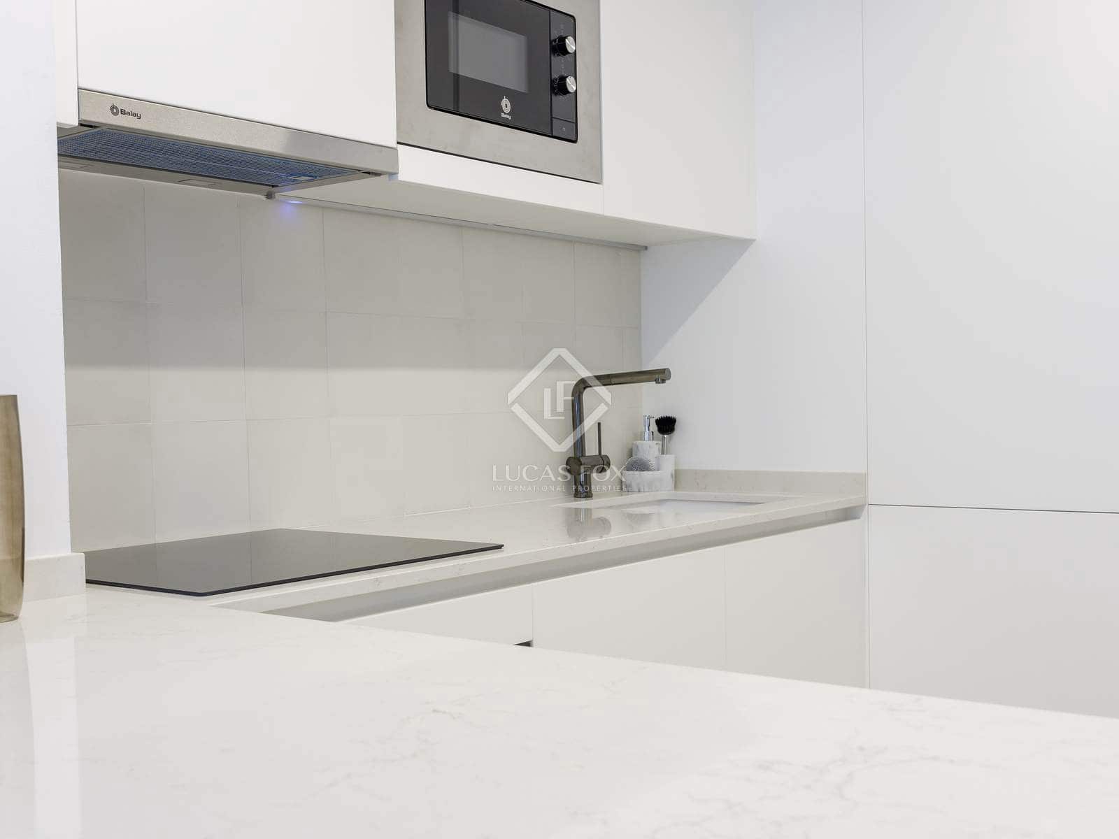 2 soveværelse Lejlighed til leje i Valencia by - € 1.900 (Ref: 8628464)