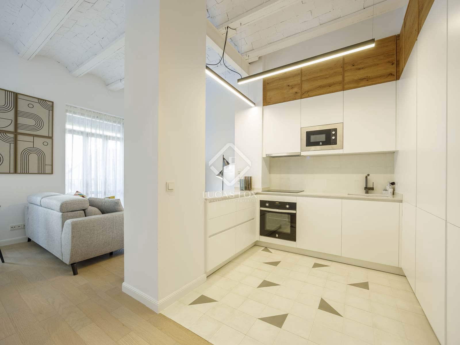 2 soveværelse Lejlighed til leje i Valencia by - € 1.900 (Ref: 8628464)