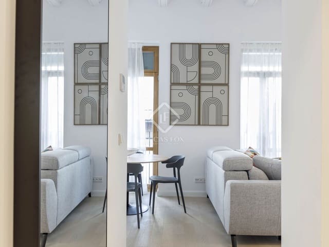 2 soveværelse Lejlighed til leje i Valencia by - € 1.900 (Ref: 8628464)