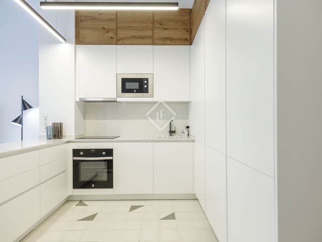 2 soveværelse Lejlighed til leje i Valencia by - € 1.900 (Ref: 8628464)