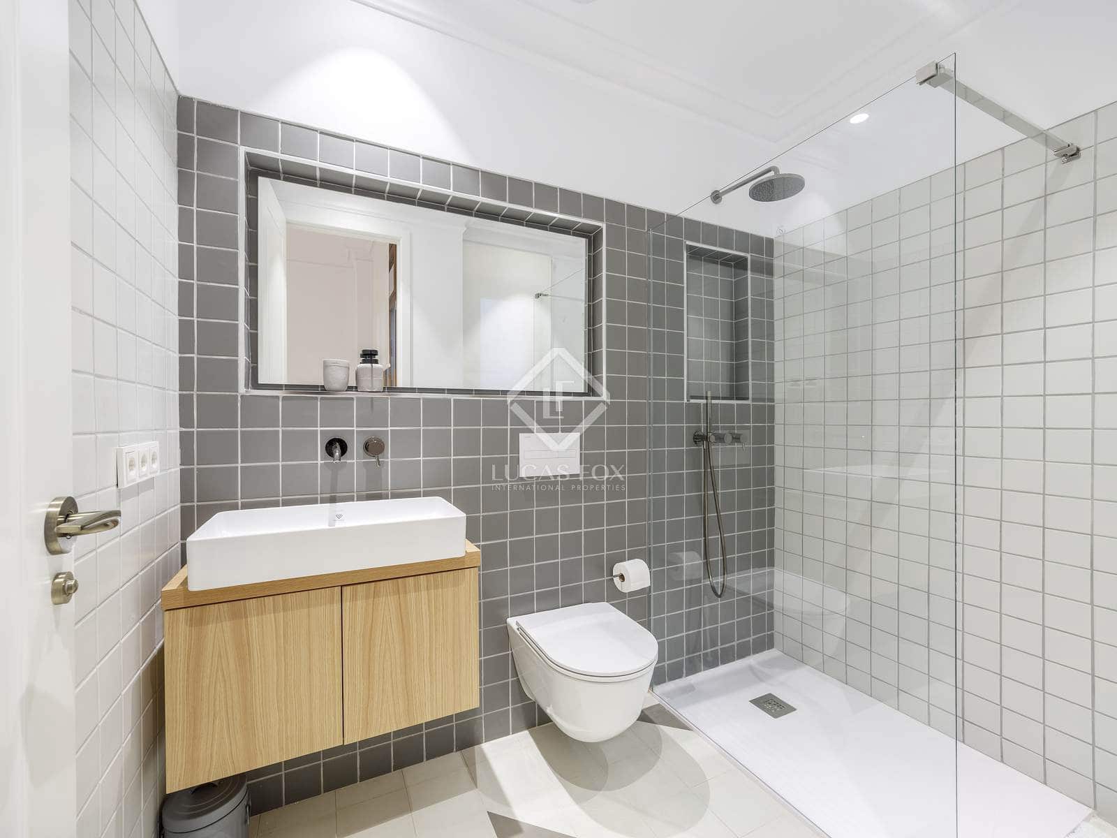 2 soveværelse Lejlighed til leje i Valencia by - € 1.900 (Ref: 8628464)