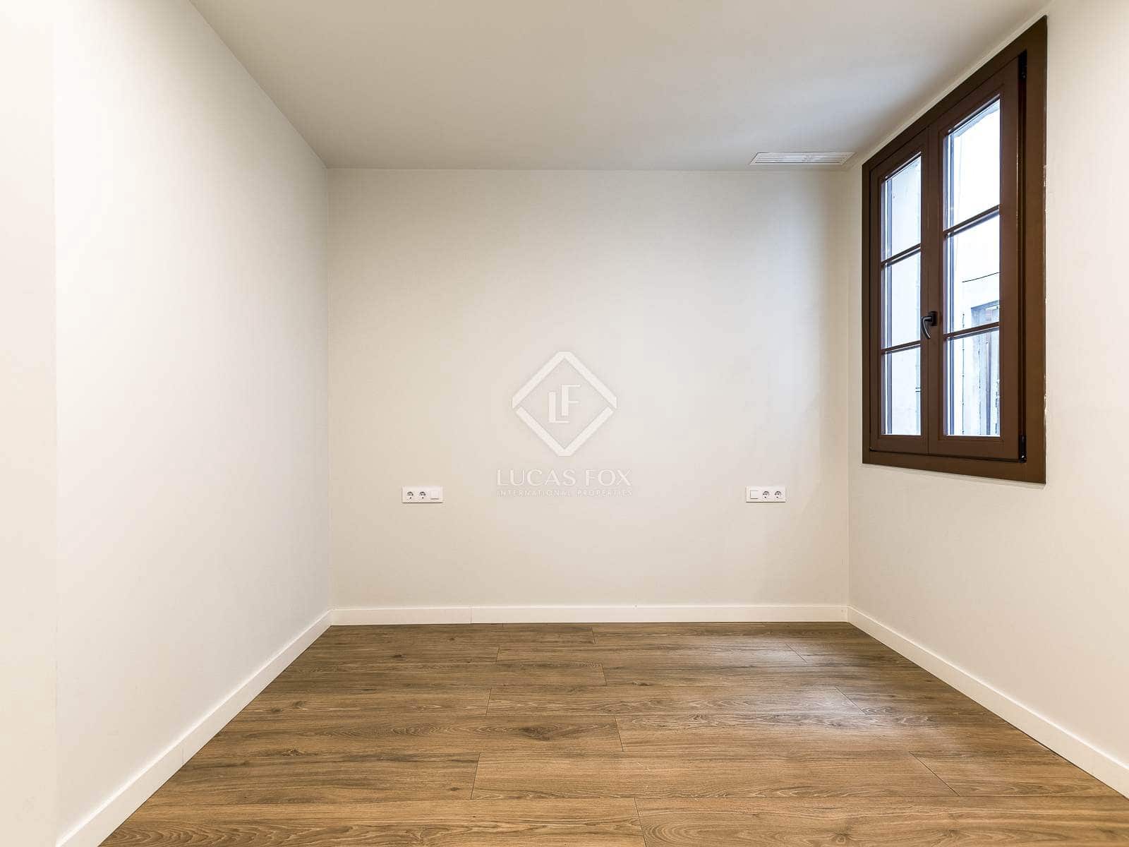 3 soveværelse Lejlighed til salg i Barcelona by - € 1.100.000 (Ref: 8628465)