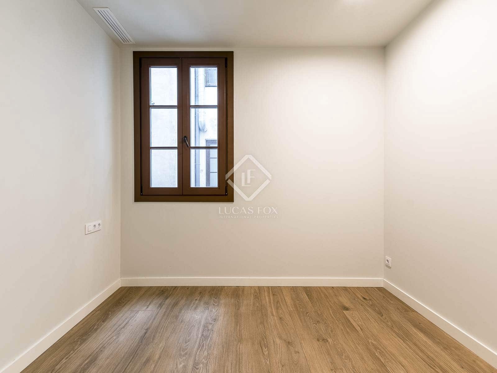 3 soveværelse Lejlighed til salg i Barcelona by - € 1.100.000 (Ref: 8628465)