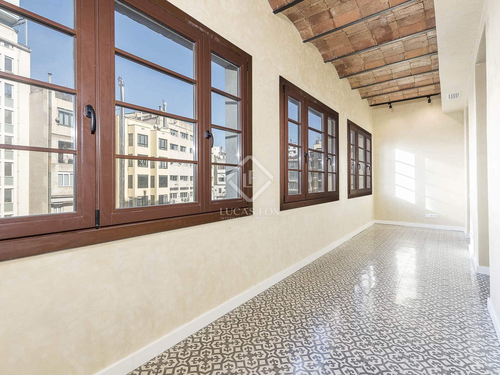 3 soveværelse Lejlighed til salg i Barcelona by - € 1.100.000 (Ref: 8628465)