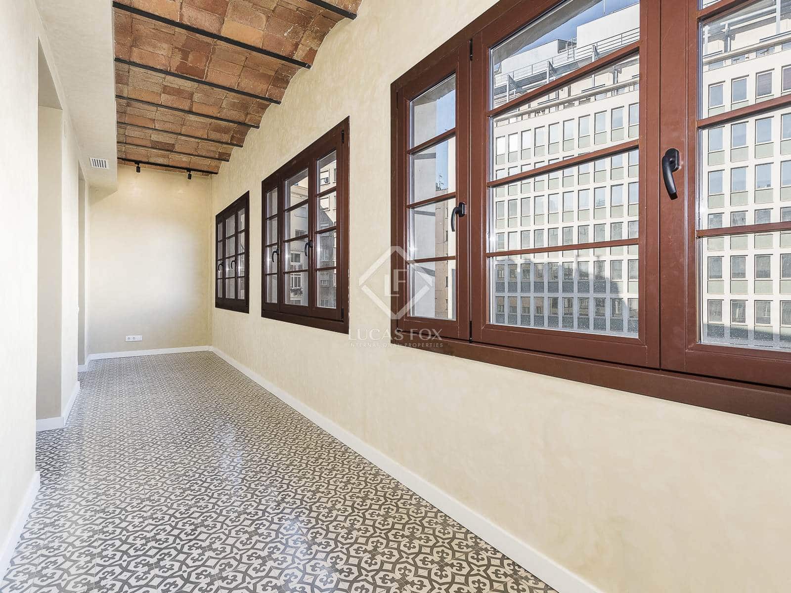 3 soveværelse Lejlighed til salg i Barcelona by - € 1.100.000 (Ref: 8628465)