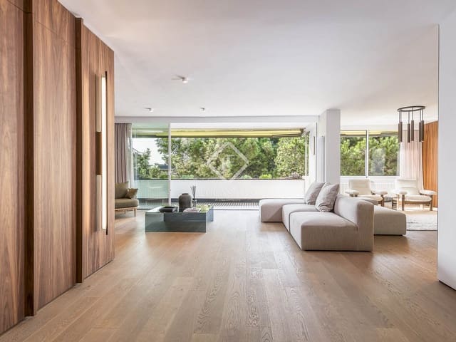 6 slaapkamer Appartement te koop in Barcelona stad met garage - € 2.800.000 (Ref: 8628466)