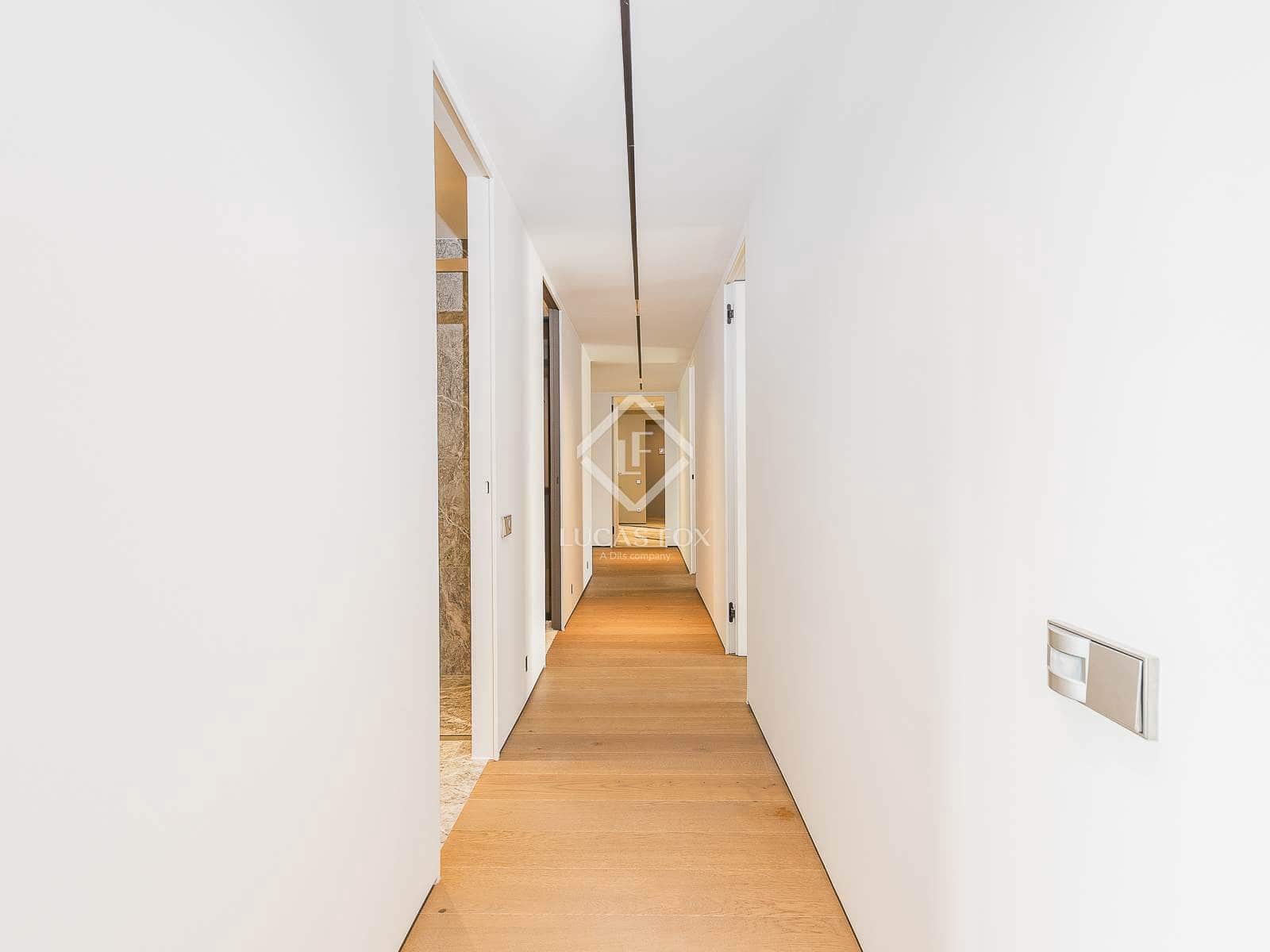 6 slaapkamer Appartement te koop in Barcelona stad met garage - € 2.800.000 (Ref: 8628466)