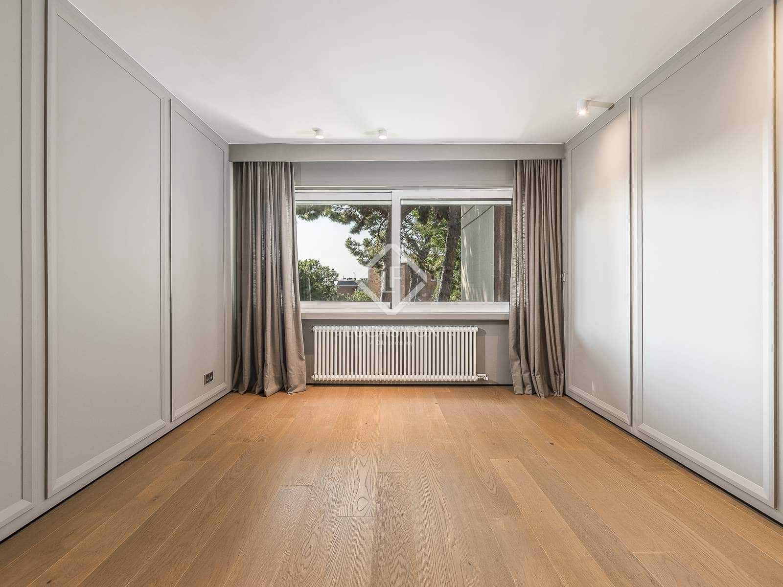 6 slaapkamer Appartement te koop in Barcelona stad met garage - € 2.800.000 (Ref: 8628466)