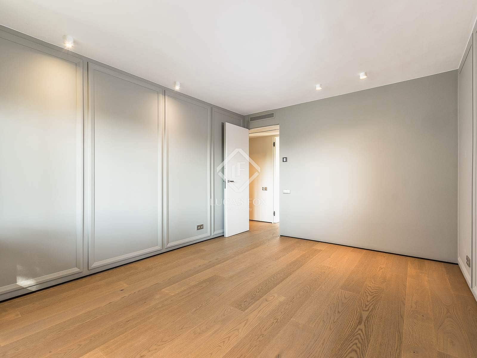 6 slaapkamer Appartement te koop in Barcelona stad met garage - € 2.800.000 (Ref: 8628466)