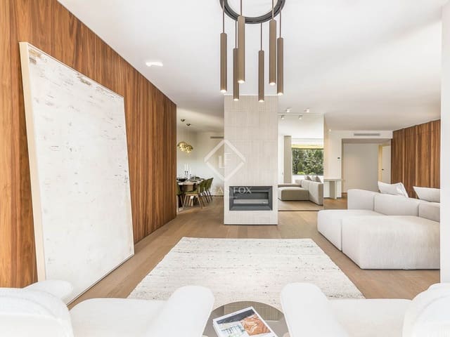 6 slaapkamer Appartement te koop in Barcelona stad met garage - € 2.800.000 (Ref: 8628466)