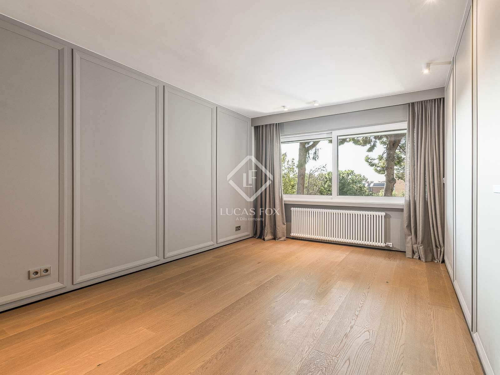 6 slaapkamer Appartement te koop in Barcelona stad met garage - € 2.800.000 (Ref: 8628466)