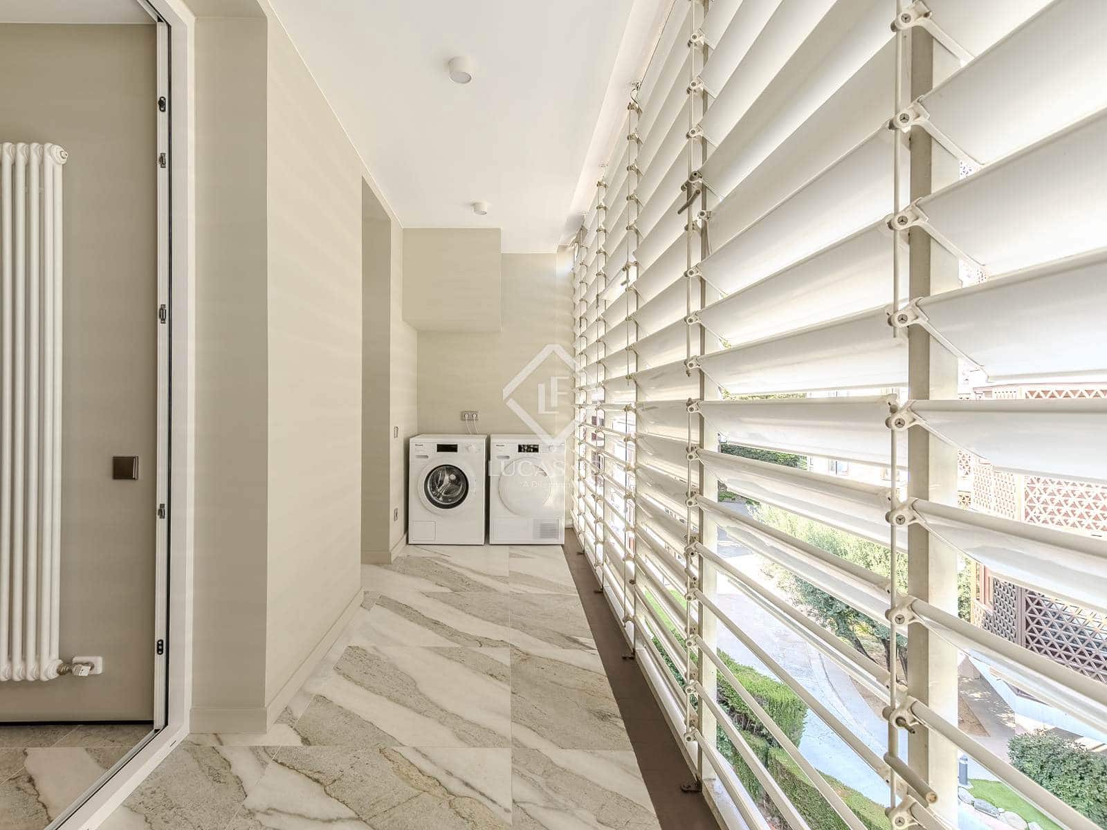 6 slaapkamer Appartement te koop in Barcelona stad met garage - € 2.800.000 (Ref: 8628466)