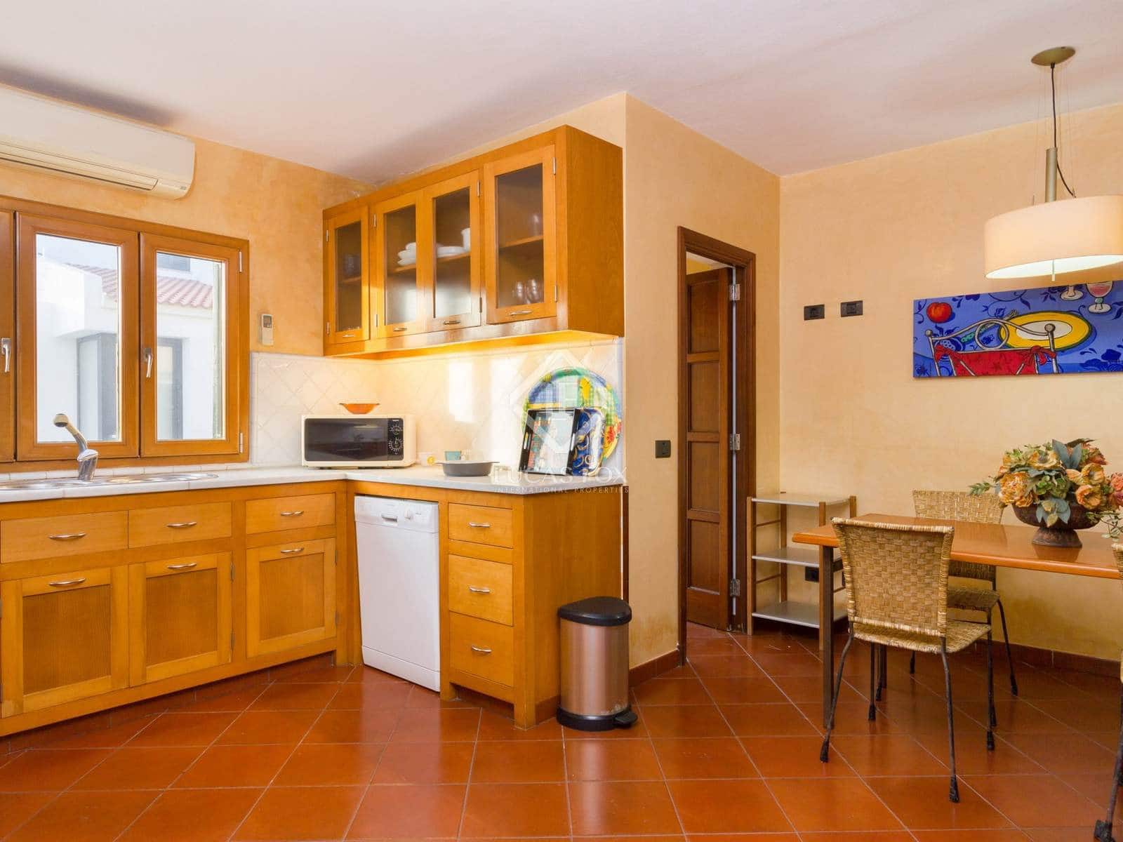 5 camera da letto Villa in vendita in Ciutadella de Menorca con piscina garage - 1.300.000 € (Rif: 8632226)