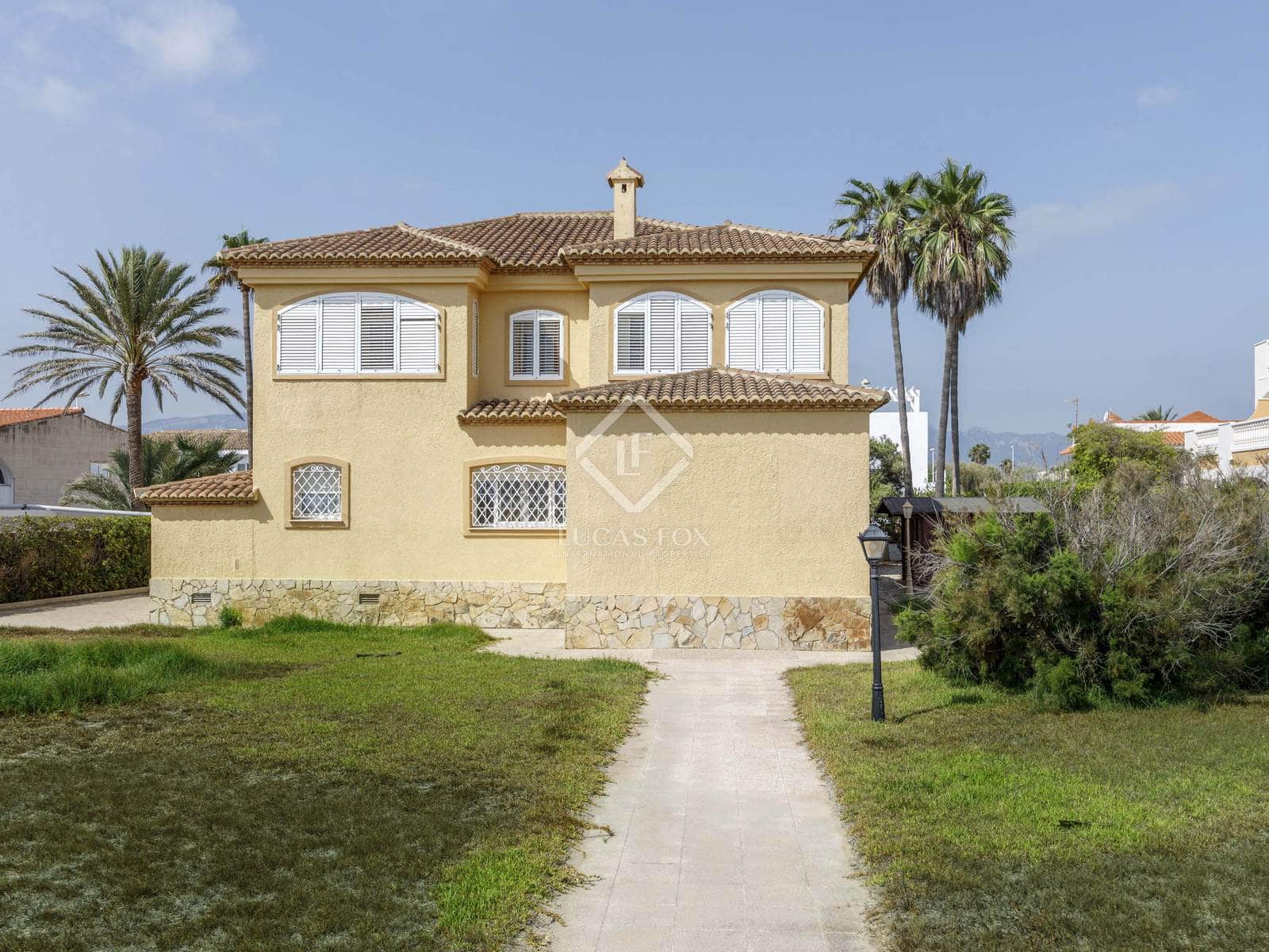 4 soveværelse Villa til salg i Cullera med garage - € 850.000 (Ref: 8633758)