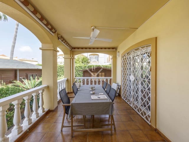 4 soveværelse Villa til salg i Cullera med garage - € 850.000 (Ref: 8633758)