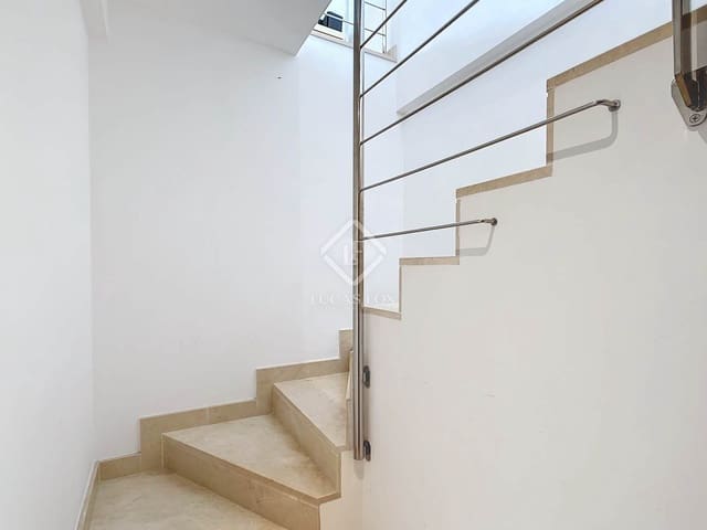 Appartement de 3 chambres à louer à Ciutadella de Menorca - 1 500 € (Ref: 8635291)