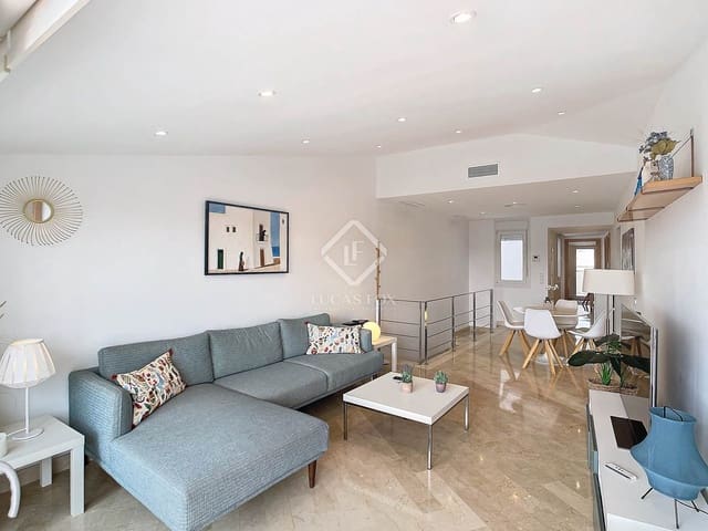 Appartement de 3 chambres à louer à Ciutadella de Menorca - 1 500 € (Ref: 8635291)