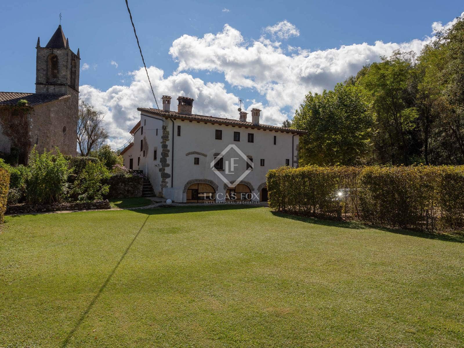 10 soveværelse Finca/Landehus til salg i Sant Feliu de Pallerols med swimmingpool garage - € 1.400.000 (Ref: 8635910)