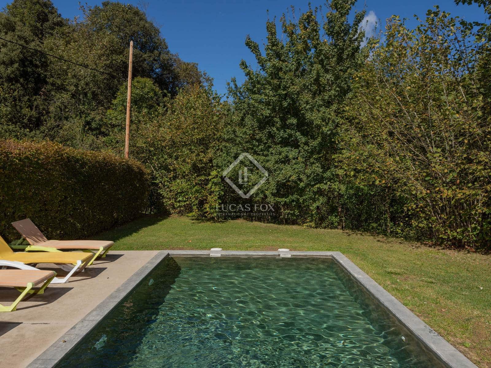 10 soveværelse Finca/Landehus til salg i Sant Feliu de Pallerols med swimmingpool garage - € 1.400.000 (Ref: 8635910)