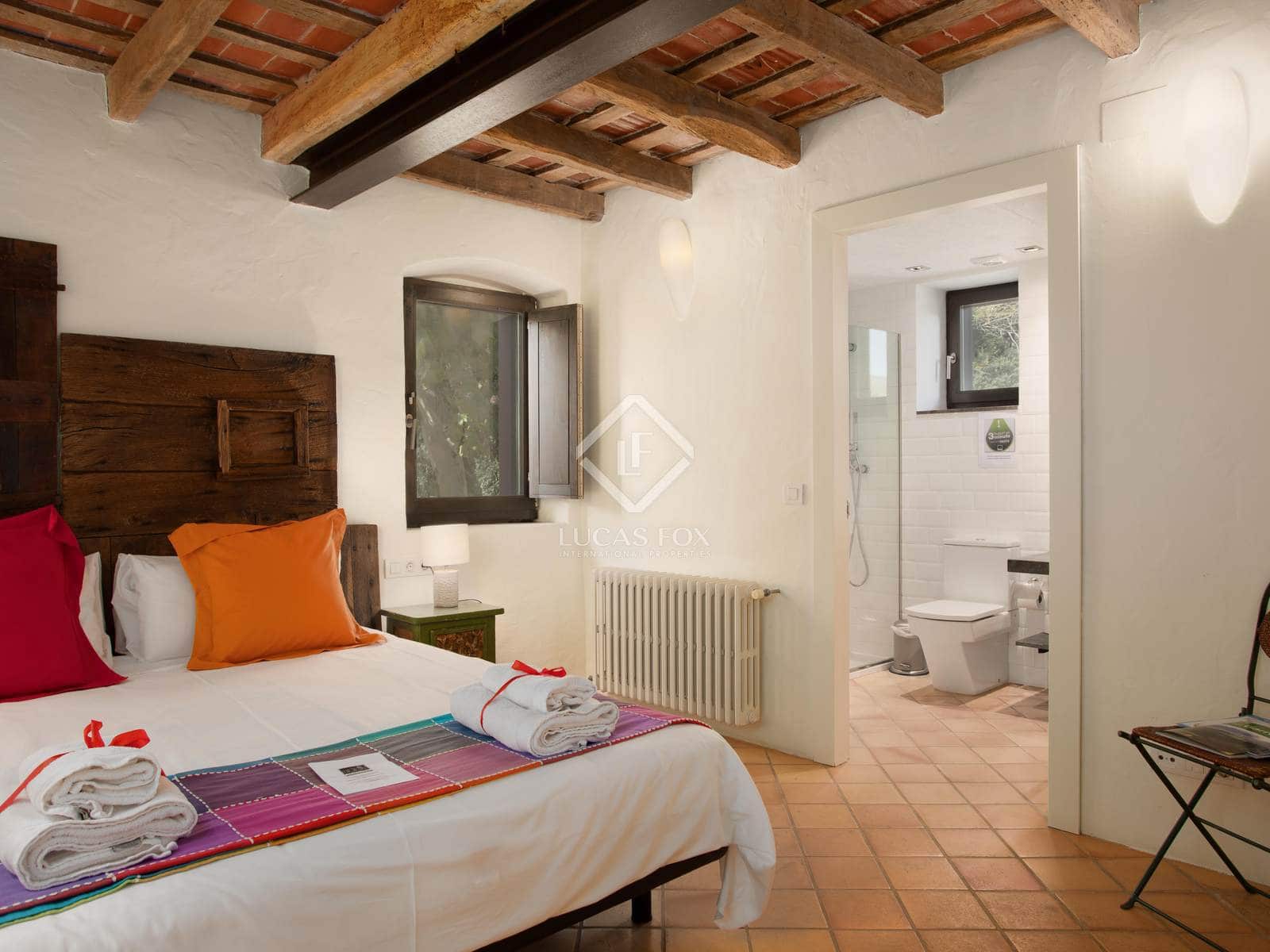 10 soveværelse Finca/Landehus til salg i Sant Feliu de Pallerols med swimmingpool garage - € 1.400.000 (Ref: 8635910)