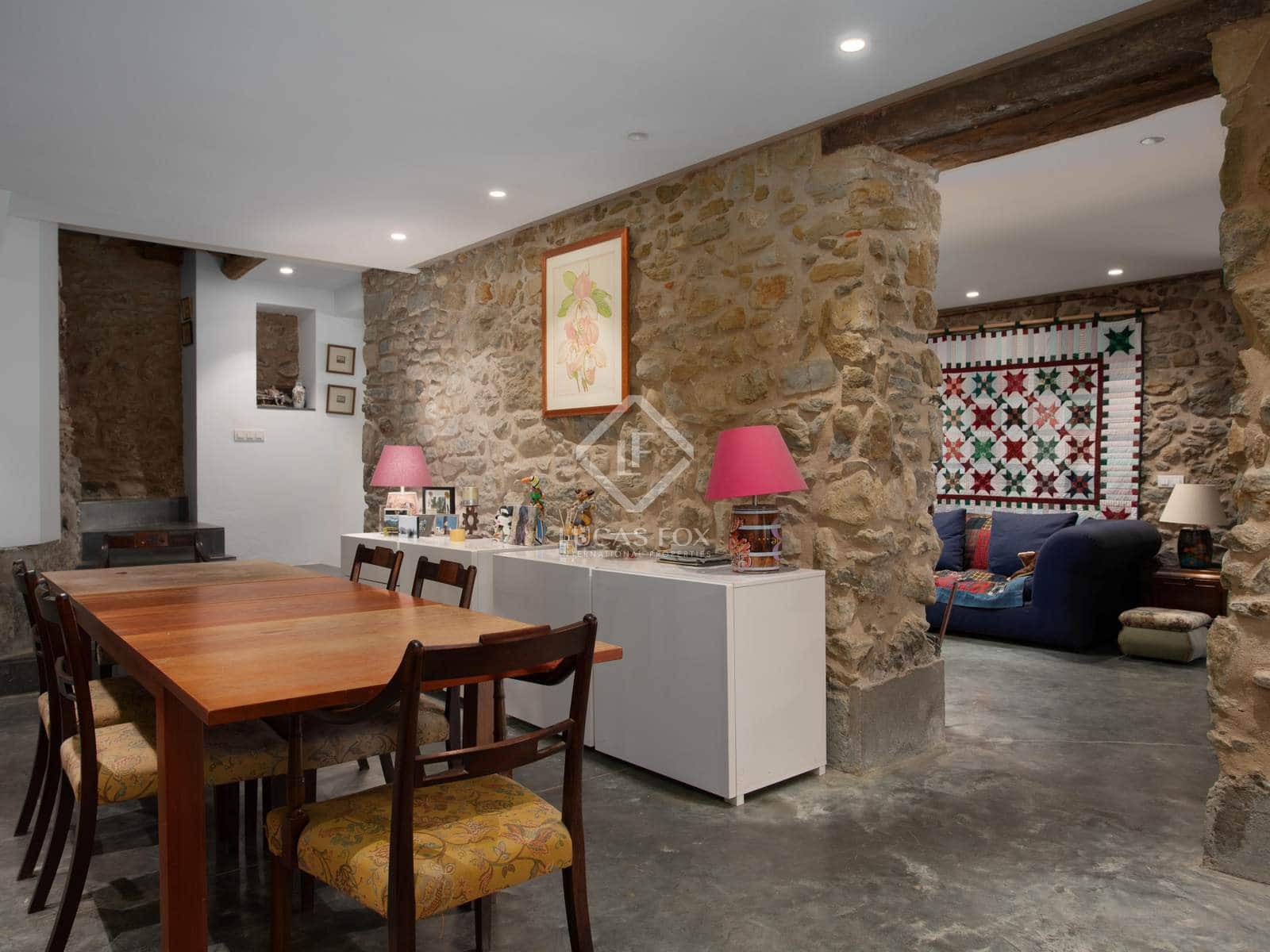 10 soveværelse Finca/Landehus til salg i Sant Feliu de Pallerols med swimmingpool garage - € 1.400.000 (Ref: 8635910)