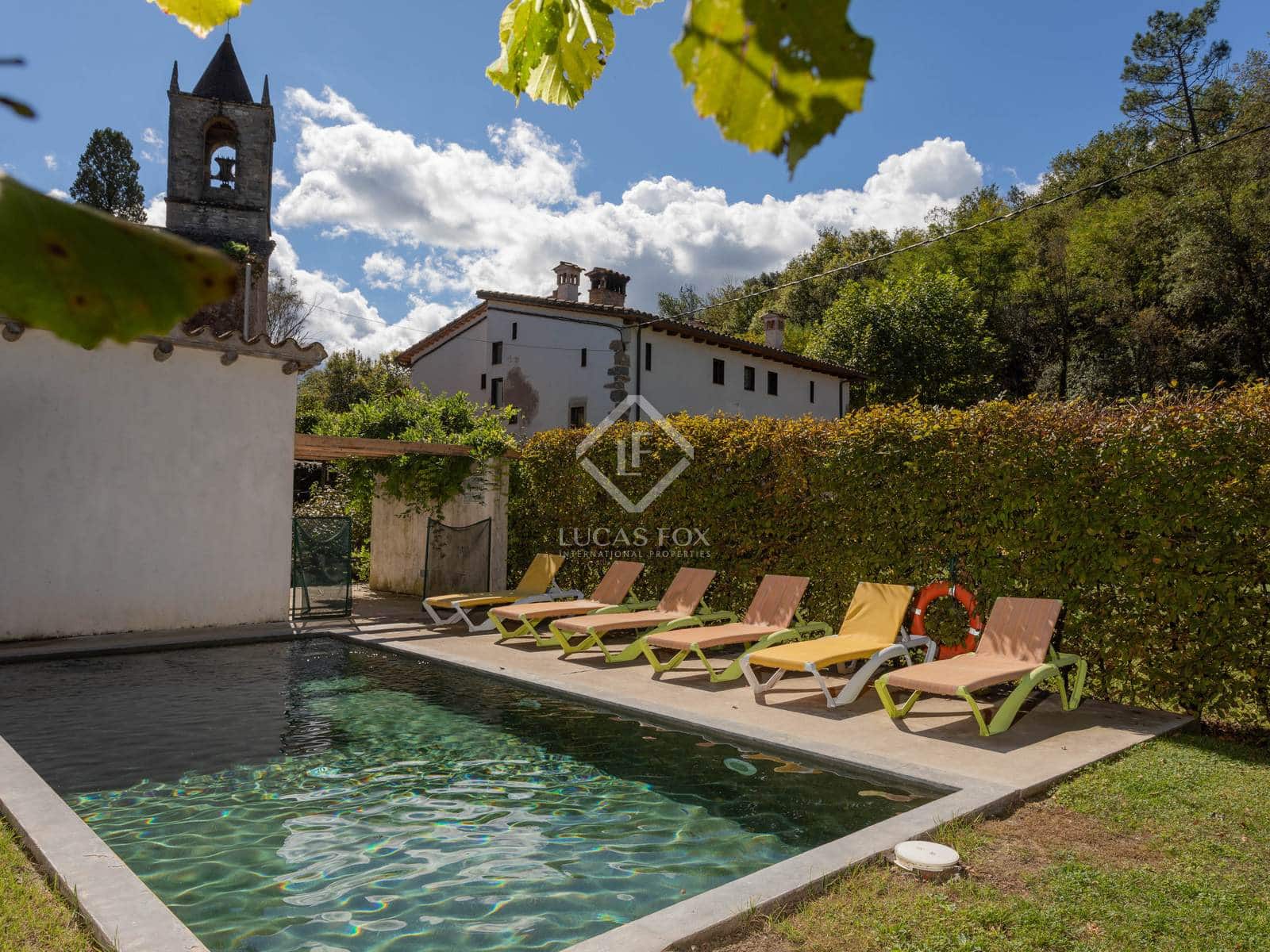 10 soveværelse Finca/Landehus til salg i Sant Feliu de Pallerols med swimmingpool garage - € 1.400.000 (Ref: 8635910)