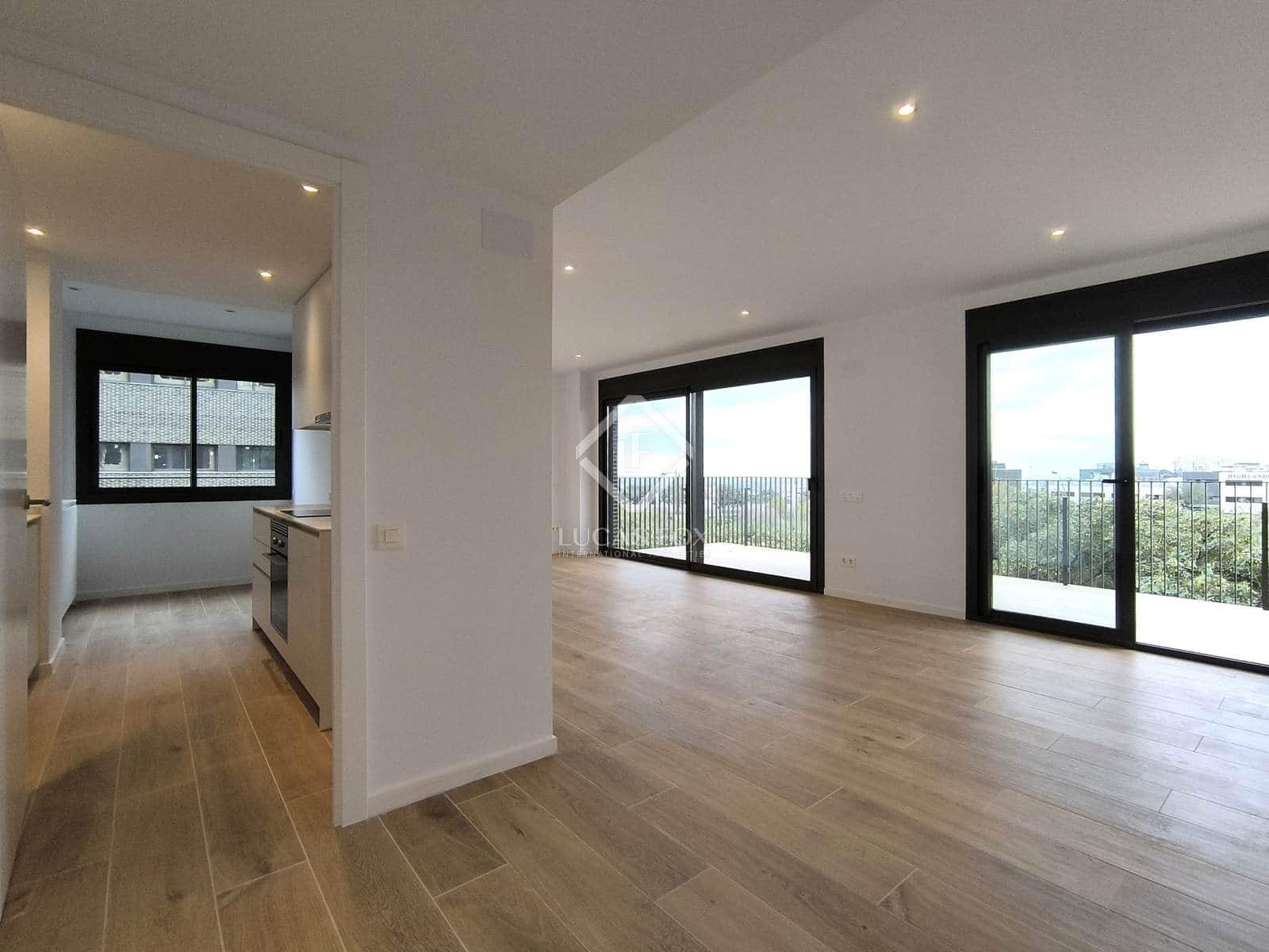 3 quarto Apartamento para arrendar em Esplugues de Llobregat com piscina garagem - 3 480 € (Ref: 8637817)