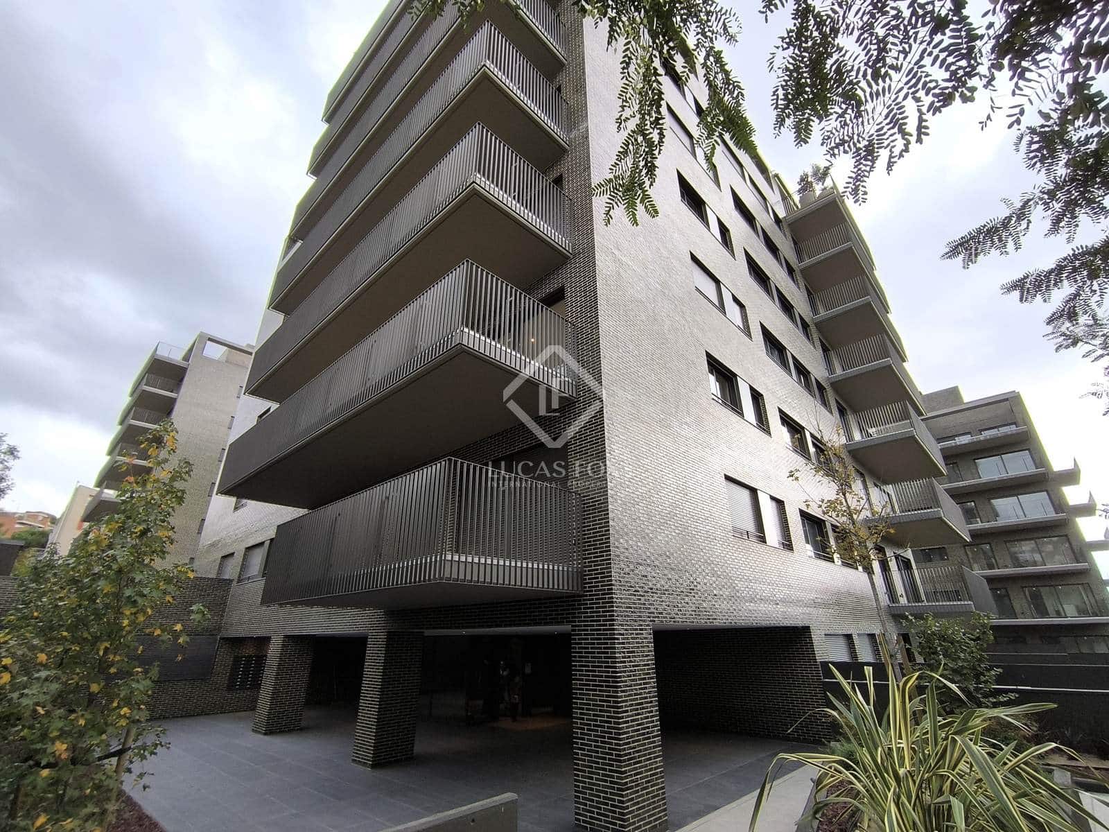 3 quarto Apartamento para arrendar em Esplugues de Llobregat com piscina garagem - 3 480 € (Ref: 8637817)