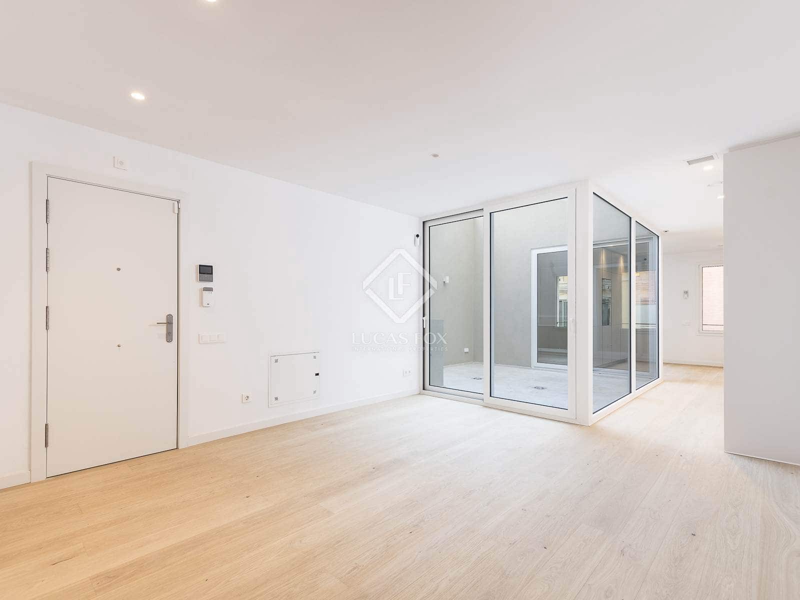 4 slaapkamer Appartement te koop in Barcelona stad - € 890.000 (Ref: 8639974)