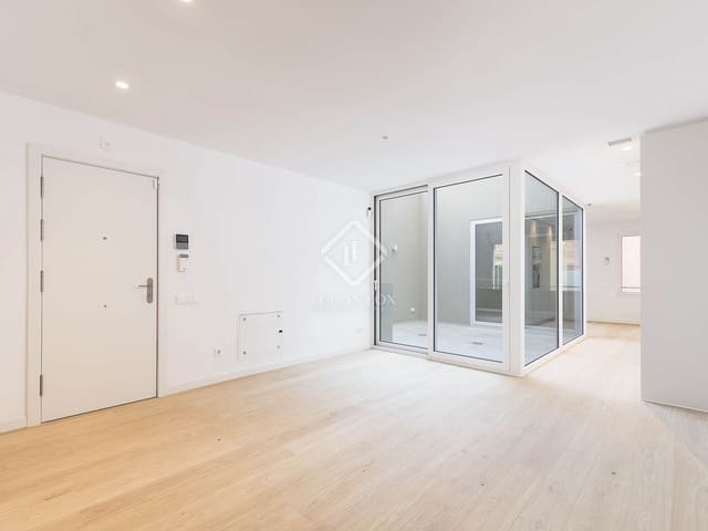 4 slaapkamer Appartement te koop in Barcelona stad - € 890.000 (Ref: 8639974)