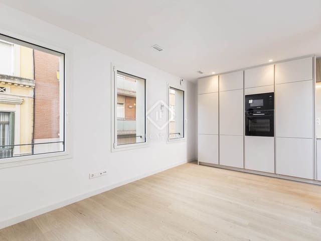 4 slaapkamer Appartement te koop in Barcelona stad - € 890.000 (Ref: 8639974)