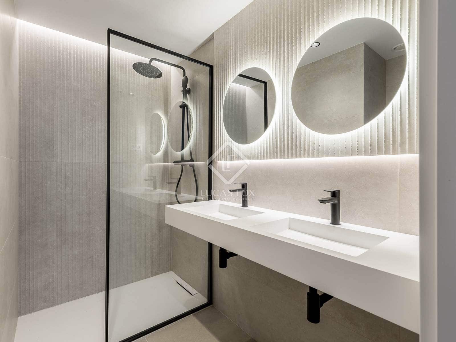 4 slaapkamer Appartement te koop in Barcelona stad - € 890.000 (Ref: 8639974)