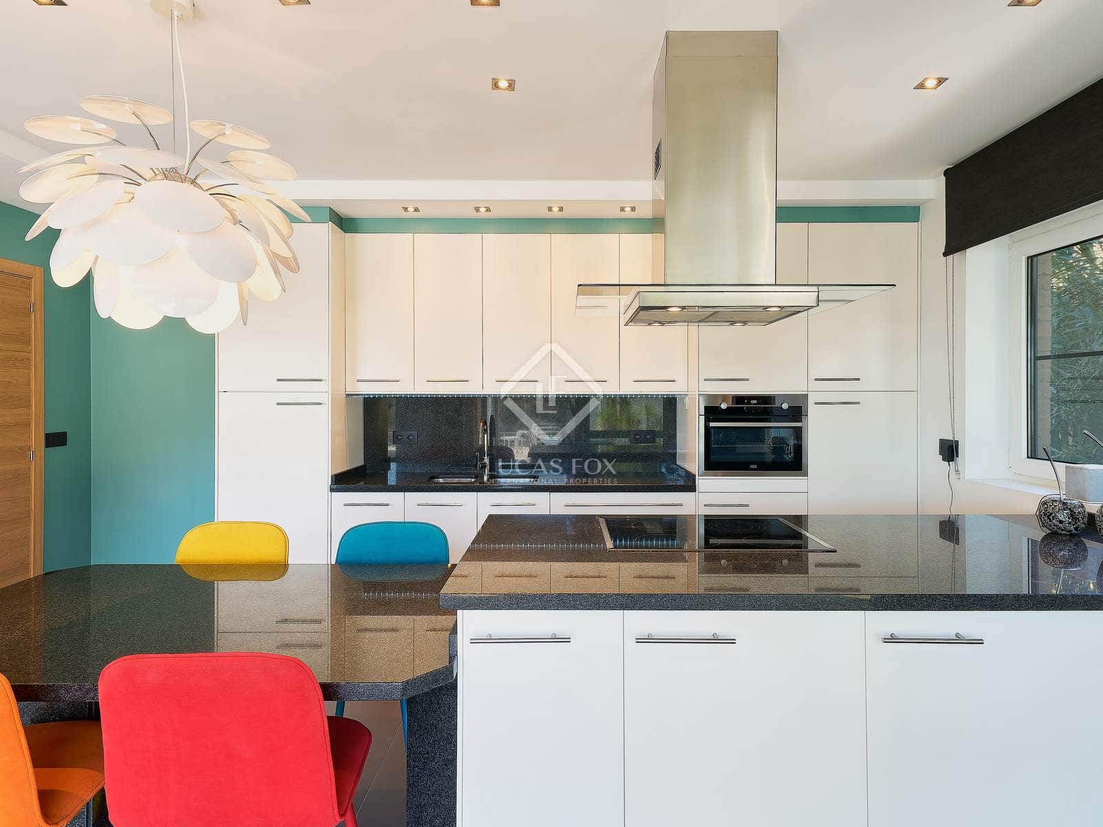 5 chambre Villa/Maison à vendre à Torrox avec piscine garage - 995 000 € (Ref: 8640429)