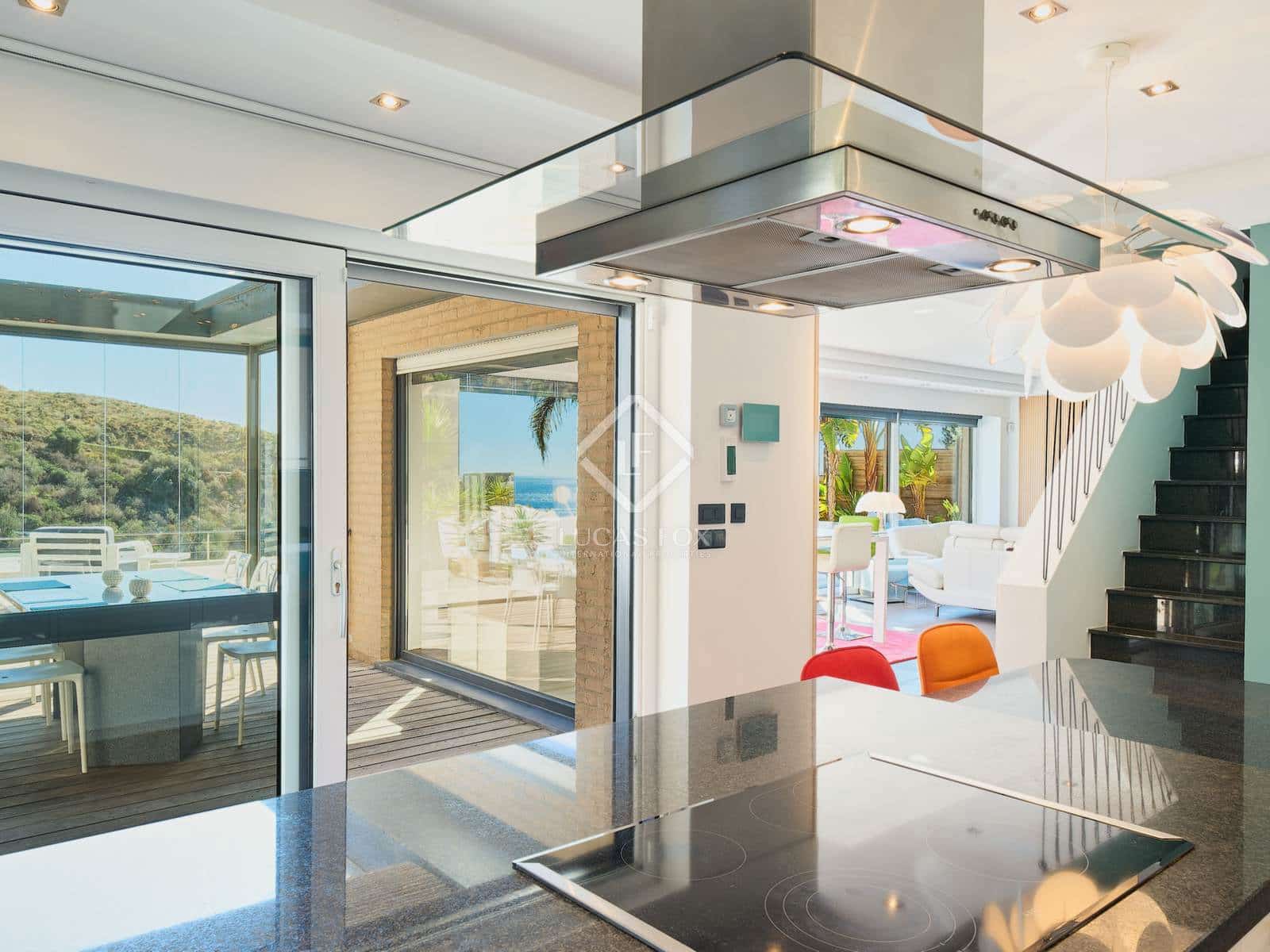 5 chambre Villa/Maison à vendre à Torrox avec piscine garage - 995 000 € (Ref: 8640429)