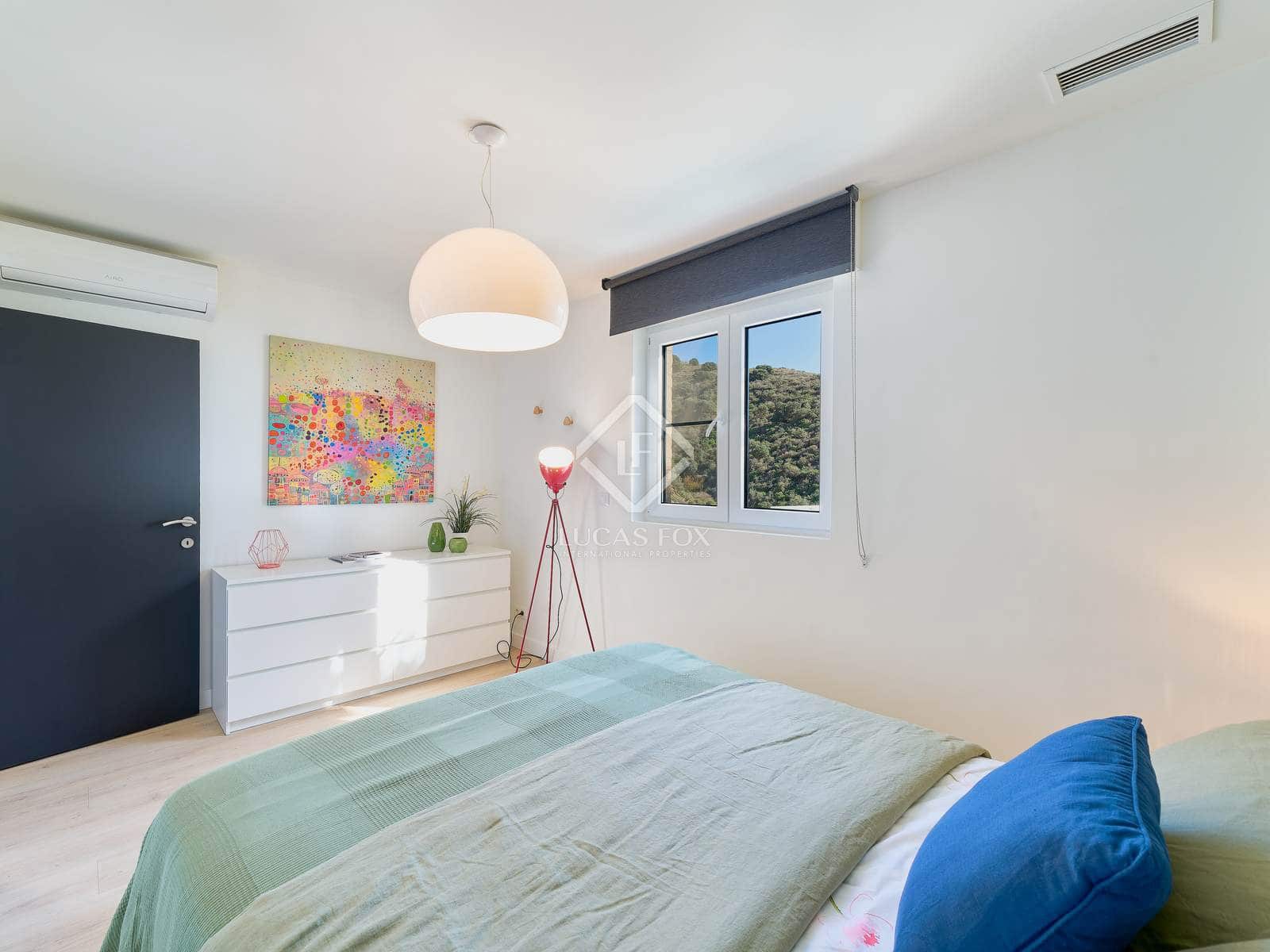 5 chambre Villa/Maison à vendre à Torrox avec piscine garage - 995 000 € (Ref: 8640429)