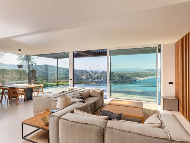 4 bedroom Villa for sale in Begur with pool - € 3,250,000 (Ref: 8644061)