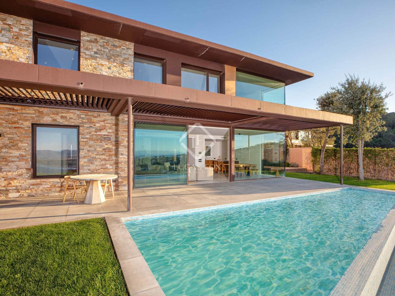 4 bedroom Villa for sale in Begur with pool - € 3,250,000 (Ref: 8644061)